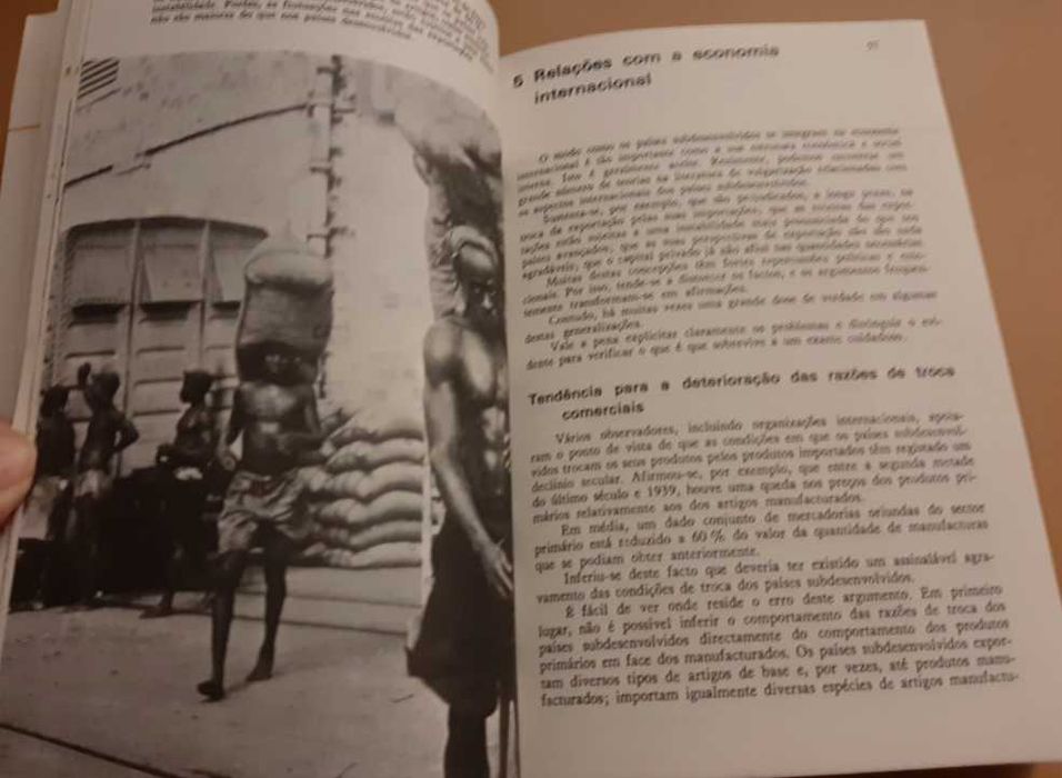 A Economia dos Países Subdesenvolvidos // Jagdish Bhagwati