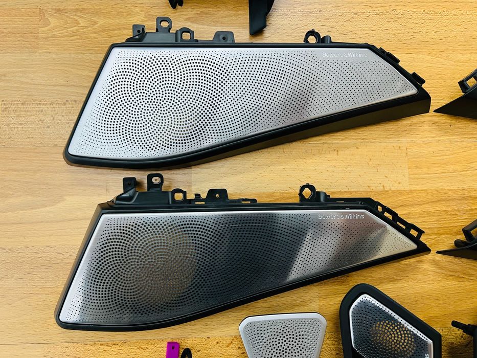 сетки Bowers & Wilkins с подсветкой X5 X7 BMW G07 G05 X5M