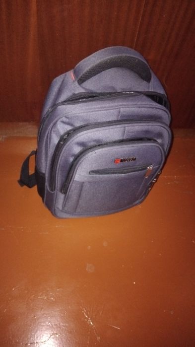 Чоловічий рюкзак 30 ширина, 35 висота.