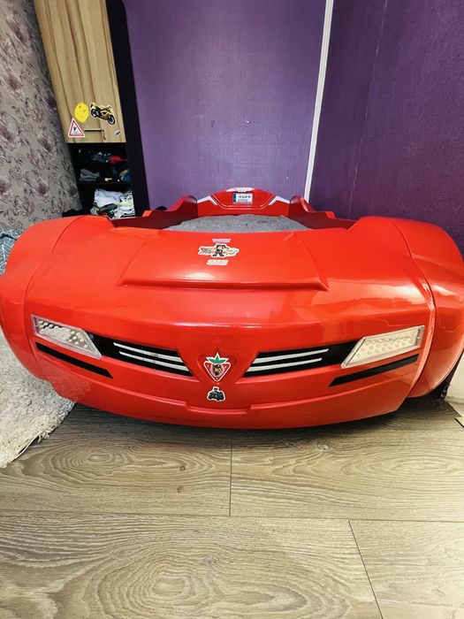 Ліжко машинка Cilek червона