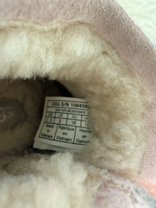 Botas UGG tamanho 18