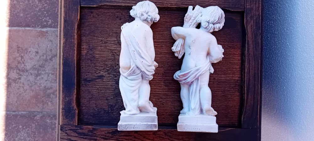 Par de Estatuetas em Pedra