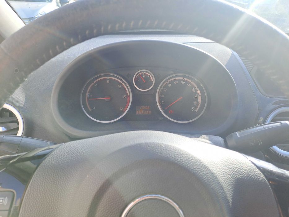 Carro Opel Corsa