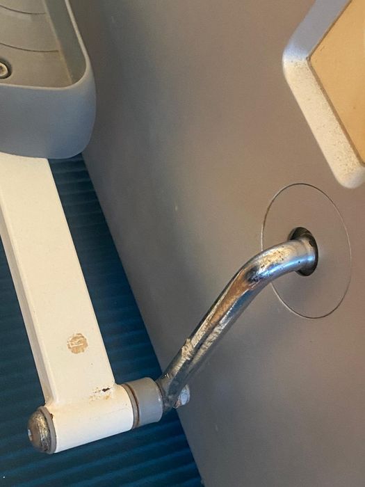 Elliptical Machine in Excellent Condition64284809340417123