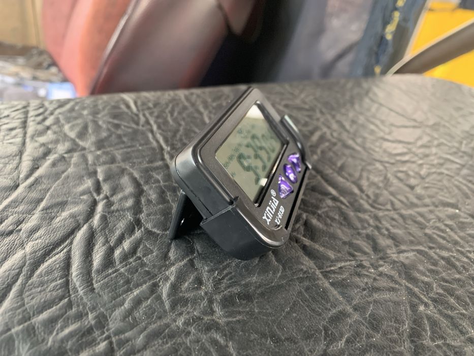 часы/Таймер/Секундомер/часы xinjia XJ-613D (аналог taksun)