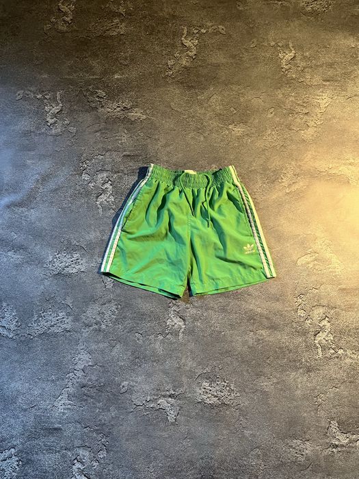 шорты adidas essentials