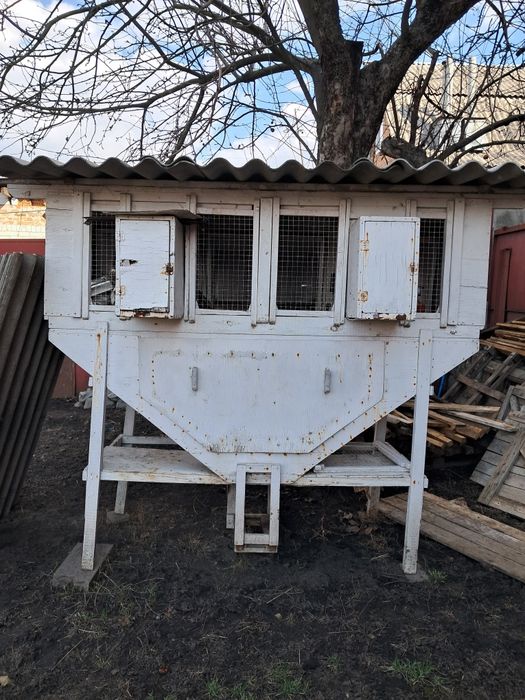 Продам  клетку для  кролей