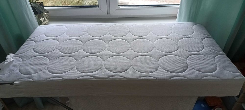 Materac Ikea JAETTETROETT  60x120x11 cm