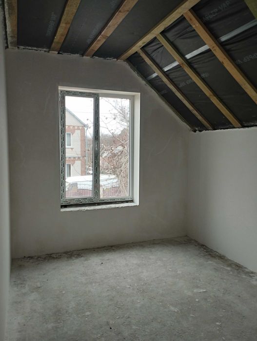 Просторий утеплений будинок в районі Заріччя