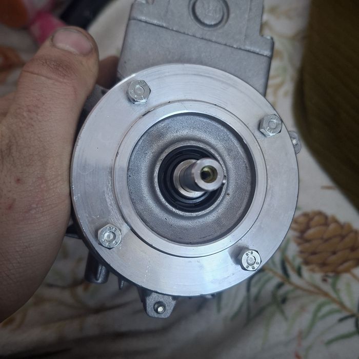 Silnik 0.12kw 1350rpm