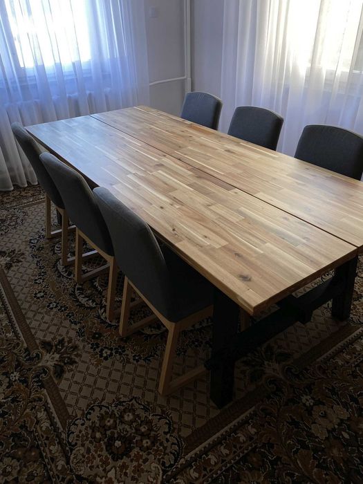 Stół Ikea Skogsta na sześć, osiem osób