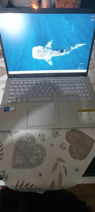 Portátil asus laptop