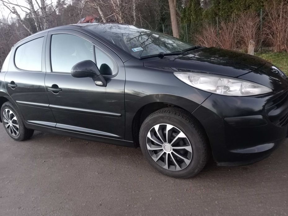 peugeot 207 śliczny 14 8v rok 2008