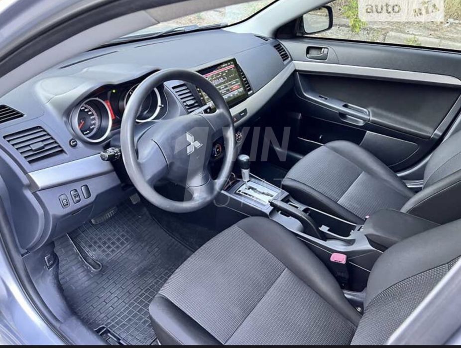 Mitsubishi LANCER 10 1.5 автомат Хозяин