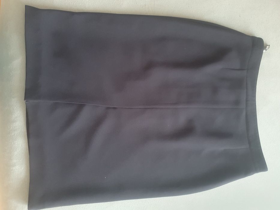 Spudnica granatowa elegancka