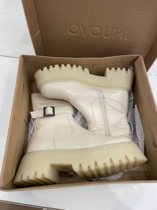 Осінні шкіряні черевики INUOVO, 40 розмір, 25.5см устілка