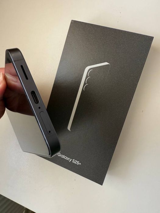 Samsung S25 plus 12/256