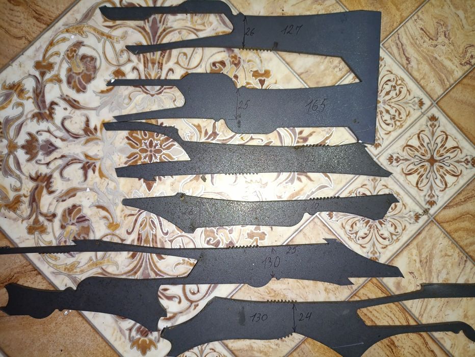 Куски стали N690