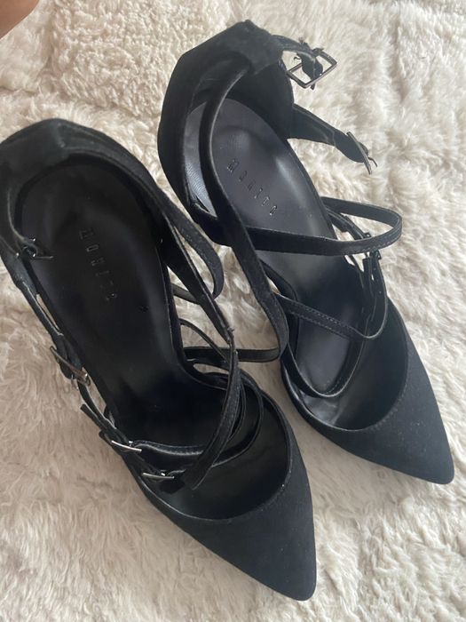 Czarne szpilki 38