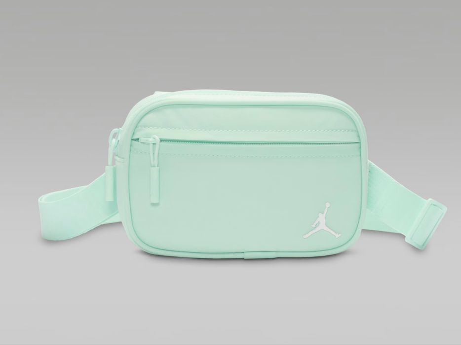 Спортивна сумка на пояс / бананка  Nike Jordan Alpha camera bag