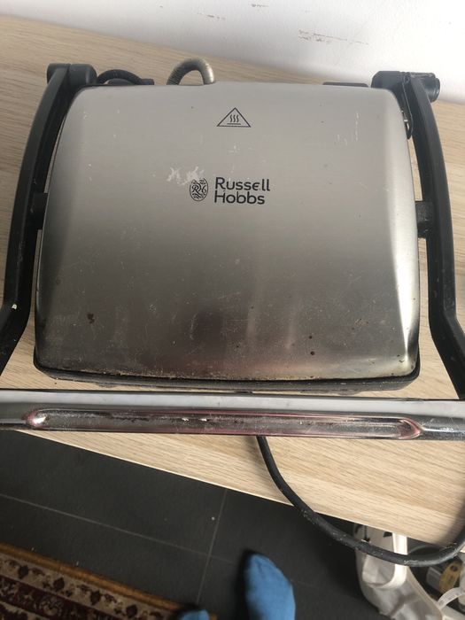 Mocny opiekacz Russel Hobbs