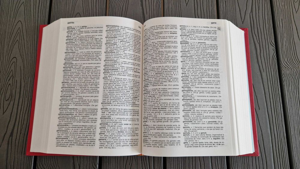 Dicionário da Língua Portuguesa, 7ª Edição, Porto Editora