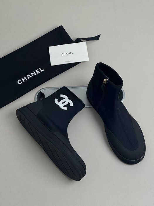 Damskie botki Chanel Coco Beach