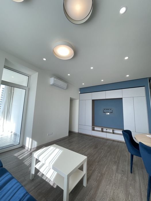 Продам 2-комн.кв. Центр, Менора, Литейная, 2А.