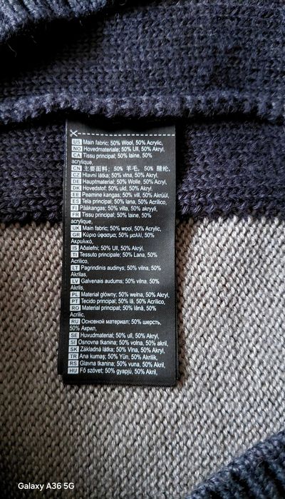 Damski śliczny sweter,golf Kari Traa