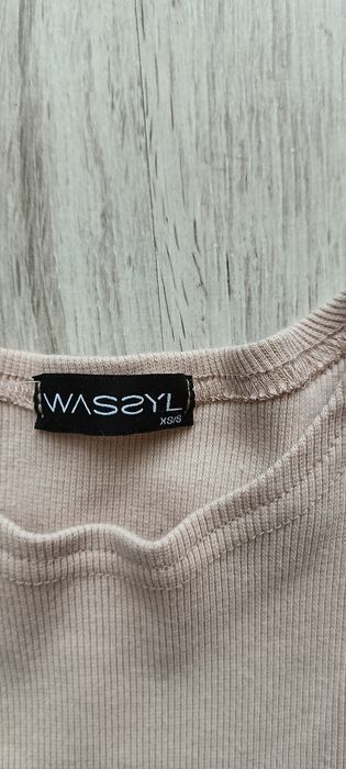 Beżową sukienka wassyl xs/s