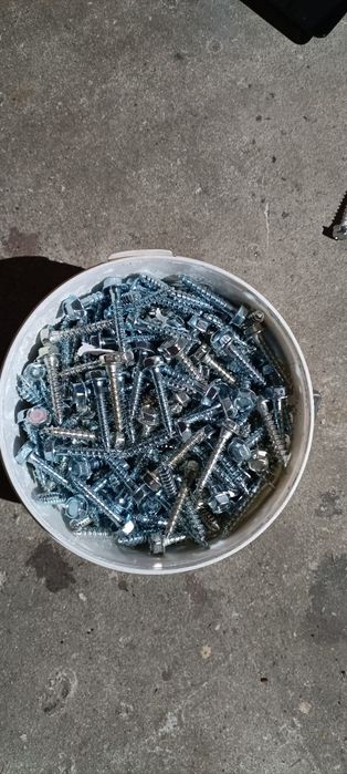 Wkręty do betonu lub drewna