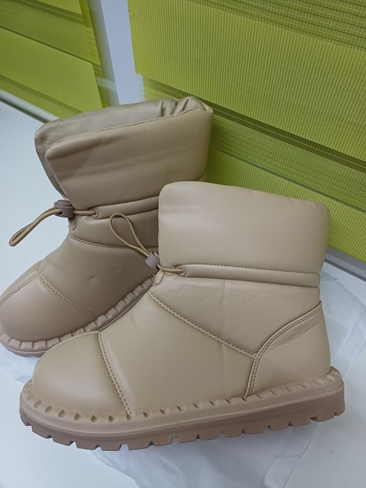 Дутики, угги беж