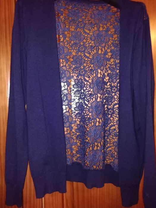 Roupa diversa como nova