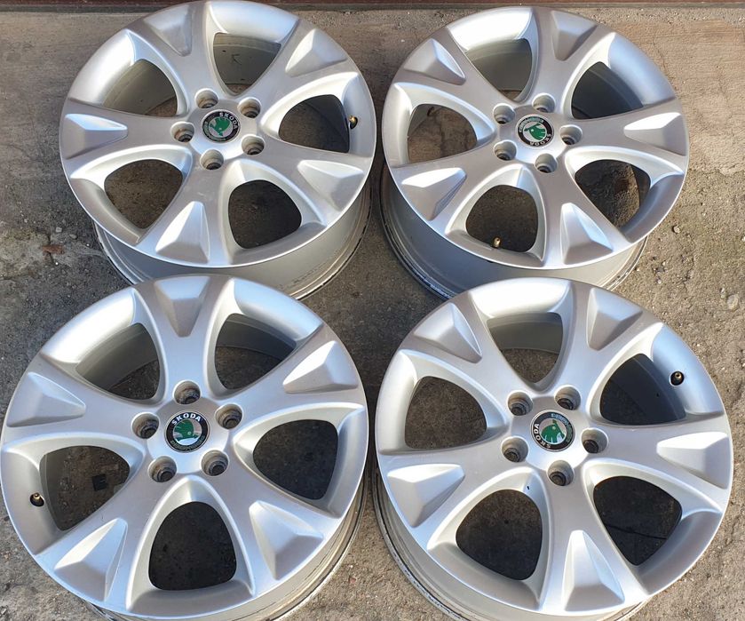 Alufelgi Skoda 17 5x112 7J ET 54 Felgi Octavia Superb Seat VW