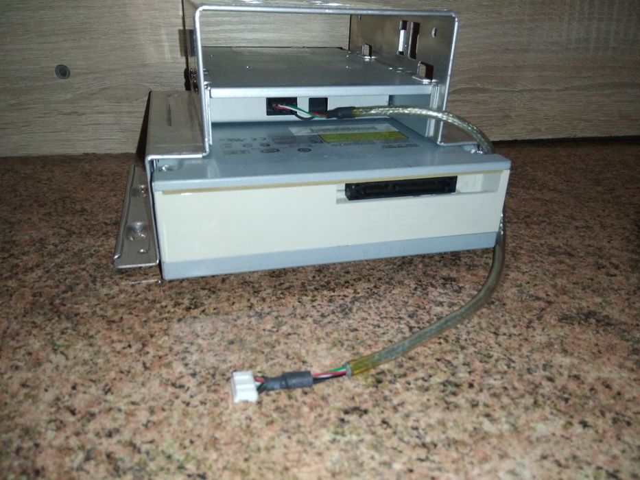 Дисковод DVD  для комп'ютера