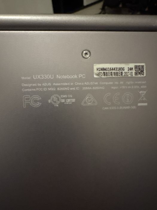 ASUS ZenBook UX330U