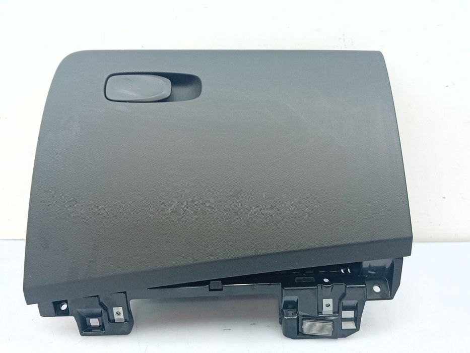 Porta luvas VOLVO V60 II Cross Country (227)
