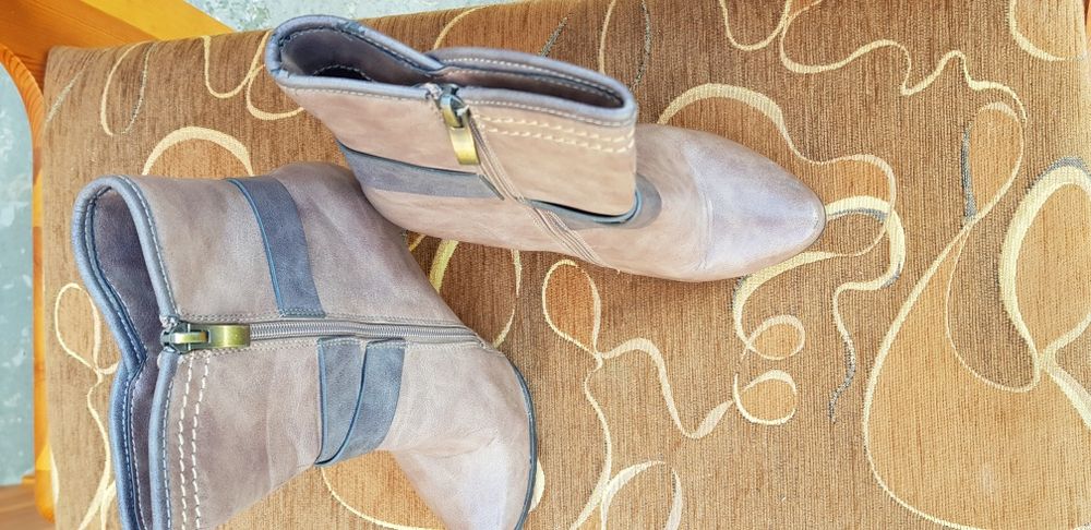 Sprzedam botki damskie