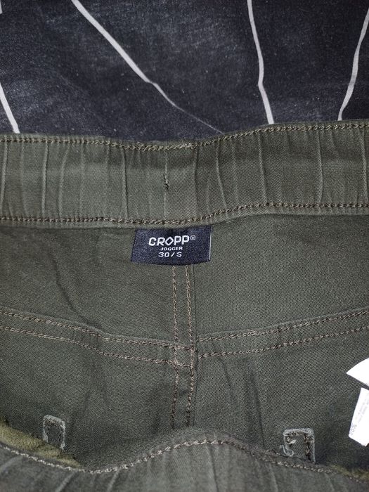 Spodnie cropp jogger