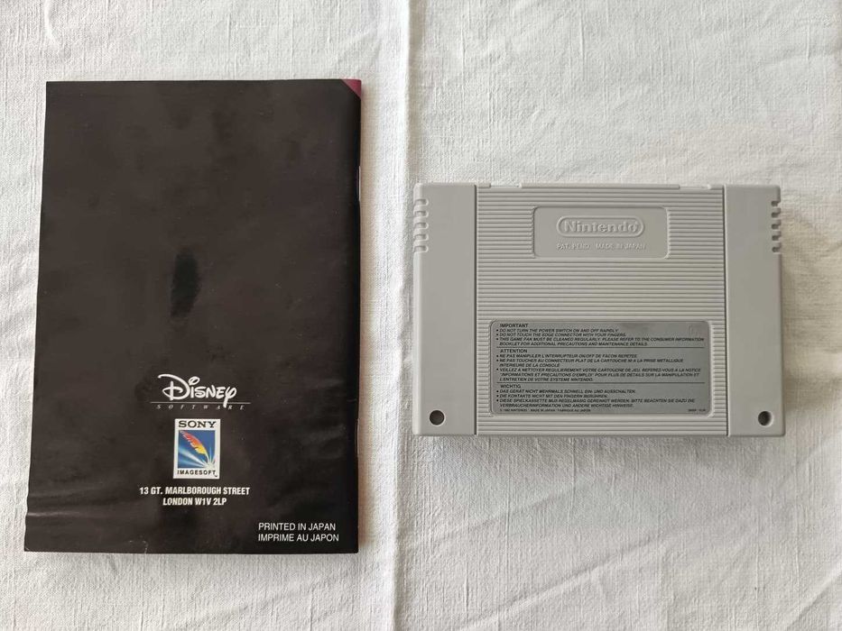Mickey Mania (SNES, 1994, PAL FR) – Caixa e Manual | Pequeno Defeito no Manual