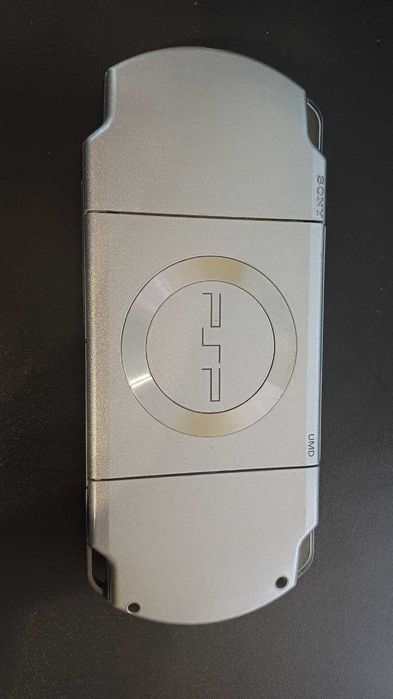 Портативна ігрова приставка PSP Slim Ice Silver 64gb з іграми