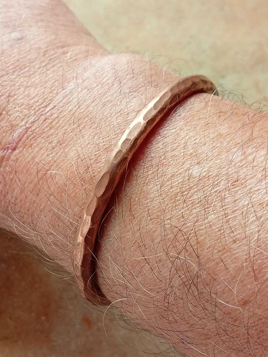 Pulseira artesanal de cobre verdadeiro, feitas por mim. Terapeutica e energética