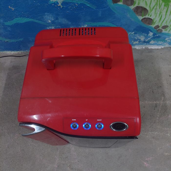 Автохолодильник термохолодильник холодильник  термоелектричн