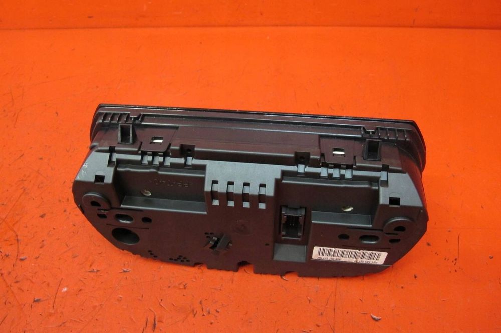 bmw 3 e90 lci 2.0 d n47d20c e84 e91 e92 licznik zegary europa 9220963