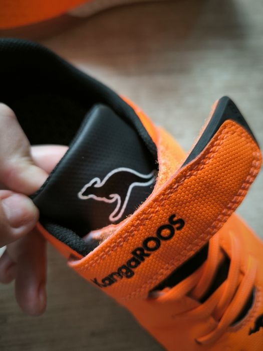 Кроссовки мужские.