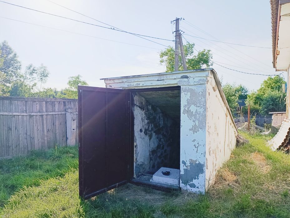 Продаж Будинку на 25 сот. землі!