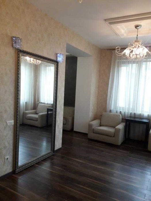 Продам 2-х комнатную Сталинку на пр. Гагарина 16 Среднефонтанская