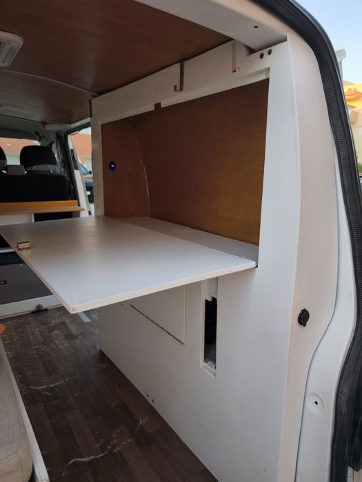 VW Transporter T5 Campervan 2.5 TDI – Legalizada e pronta a viajar!