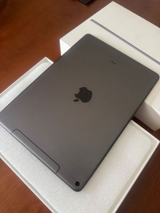 iPad Air 3 (2019) - 64GB - Muito bom estado