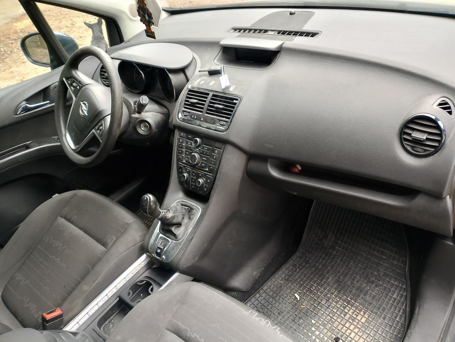 Deska rozdzielcza opel Meriva b komplet